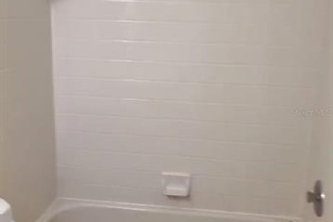 House in Kissimmee, Florida 2 bedrooms, 80.27 sq.m. № 1873923 - photo 3