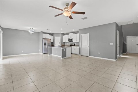 House in Wimauma, Florida 4 bedrooms, 177.81 sq.m. № 1837928 - photo 9