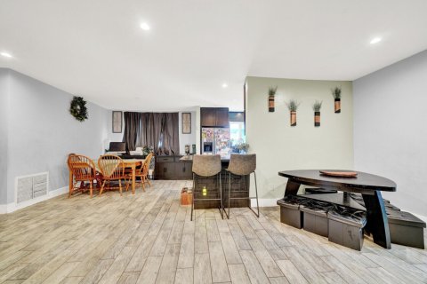 Купить виллу или дом в Бока-Ратон, Флорида 3 комнаты, 163.23м2, № 2083827 - фото 9