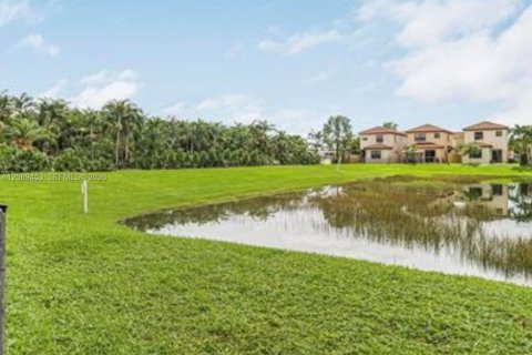 Adosado en venta en Homestead, Florida, 3 dormitorios, 140.47 m2 № 2375291 - foto 23