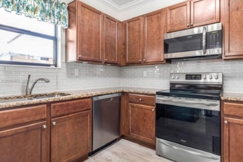 Adosado en venta en Homestead, Florida, 3 dormitorios, 140.47 m2 № 2375291 - foto 6