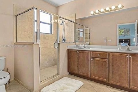 Adosado en venta en Homestead, Florida, 3 dormitorios, 140.47 m2 № 2375291 - foto 11