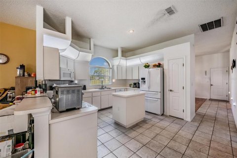 Casa en venta en Spring Hill, Florida, 3 dormitorios, 267.74 m2 № 2105200 - foto 15