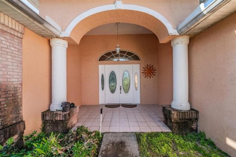 Casa en venta en Spring Hill, Florida, 3 dormitorios, 267.74 m2 № 2105200 - foto 5