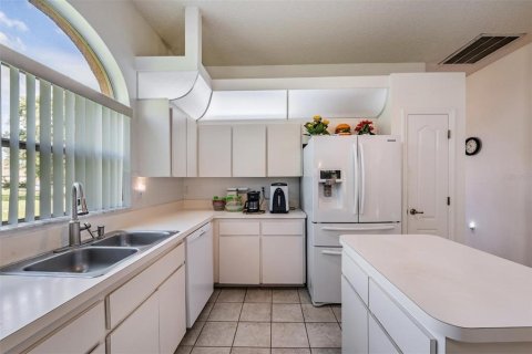 Casa en venta en Spring Hill, Florida, 3 dormitorios, 267.74 m2 № 2105200 - foto 17
