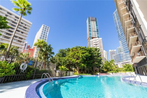 Condo in Miami, Florida, 2 bedrooms  № 1797691 - photo 24