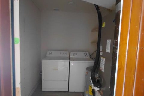 Casa en alquiler en Orlando, Florida, 3 dormitorios, 191.47 m2 № 1895151 - foto 20