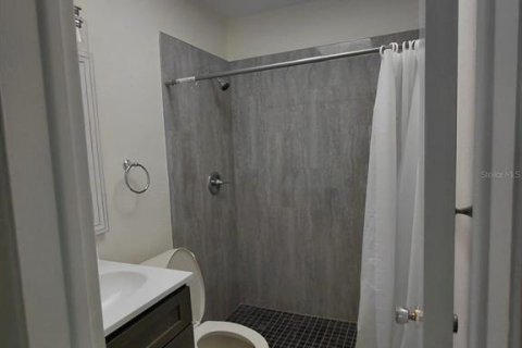 Casa en alquiler en Orlando, Florida, 3 dormitorios, 191.47 m2 № 1895151 - foto 16