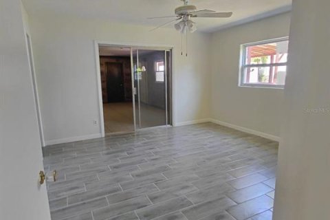 Casa en alquiler en Orlando, Florida, 3 dormitorios, 191.47 m2 № 1895151 - foto 13