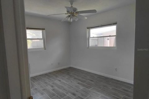 Casa en alquiler en Orlando, Florida, 3 dormitorios, 191.47 m2 № 1895151 - foto 14