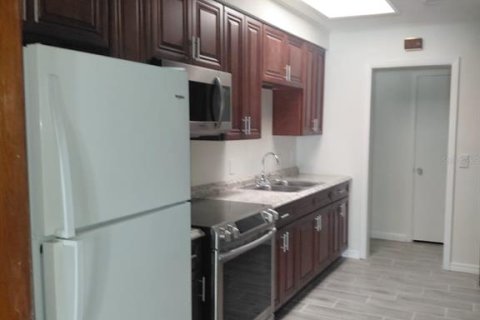 Casa en alquiler en Orlando, Florida, 3 dormitorios, 191.47 m2 № 1895151 - foto 7