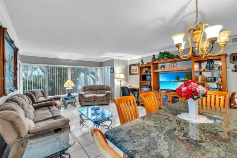 Condo in Lauderdale-by-the-Sea, Florida, 2 bedrooms  № 1947702 - photo 8