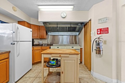Condo in New Port Richey, Florida, 2 bedrooms  № 1688525 - photo 4