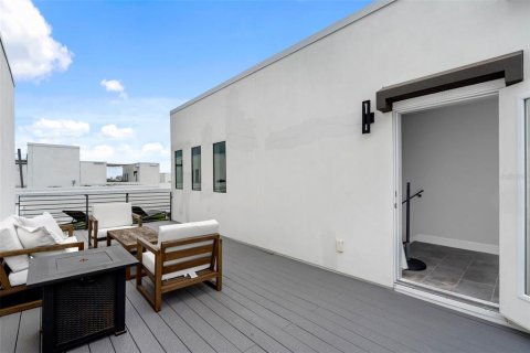 Touwnhouse à louer à Tampa, Floride: 3 chambres, 194.82 m2 № 2396443 - photo 27