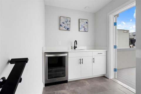 Touwnhouse à louer à Tampa, Floride: 3 chambres, 194.82 m2 № 2396443 - photo 26
