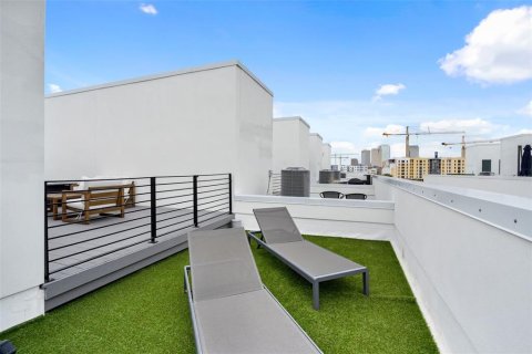 Touwnhouse à louer à Tampa, Floride: 3 chambres, 194.82 m2 № 2396443 - photo 30