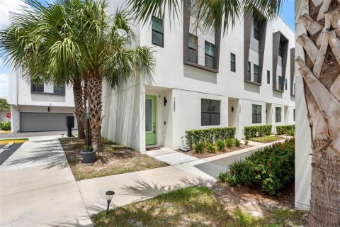 Touwnhouse à Tampa, Floride 3 chambres, 194.82 m2 № 2396443