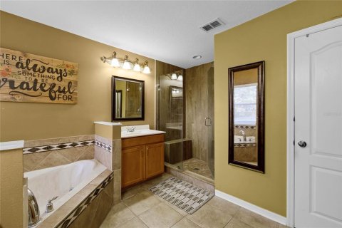 House in Oviedo, Florida 6 bedrooms, 350.52 sq.m. № 1782221 - photo 21