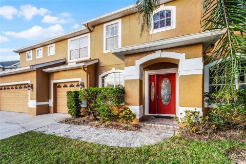 House in Oviedo, Florida 6 bedrooms, 350.52 sq.m. № 1782221 - photo 1