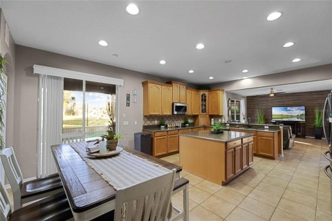 House in Oviedo, Florida 6 bedrooms, 350.52 sq.m. № 1782221 - photo 8