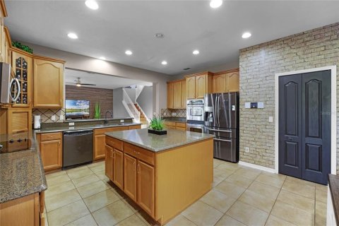 House in Oviedo, Florida 6 bedrooms, 350.52 sq.m. № 1782221 - photo 12