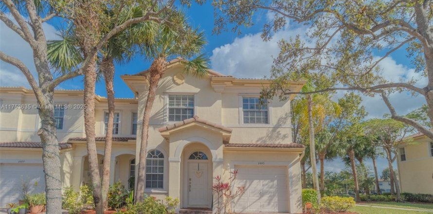 Townhouse in Miramar, Florida 4 bedrooms, 168.62 sq.m. № 1867432