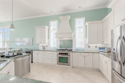 House in St. Lucie, Florida 5 bedrooms, 361.02 sq.m. № 2014806 - photo 19