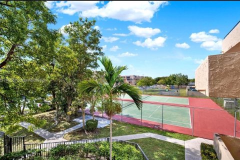 Copropriété à louer à Miami, Floride: 2 chambres, 83.61 m2 № 1948973 - photo 13