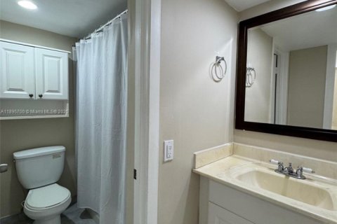 Copropriété à louer à Miami, Floride: 2 chambres, 83.61 m2 № 1948973 - photo 7