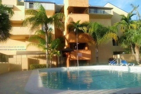 Copropriété à louer à Miami, Floride: 2 chambres, 83.61 m2 № 1948973 - photo 12