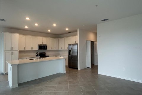 Condo in Venice, Florida, 2 bedrooms in WELLEN PARK  № 1677345 - photo 8