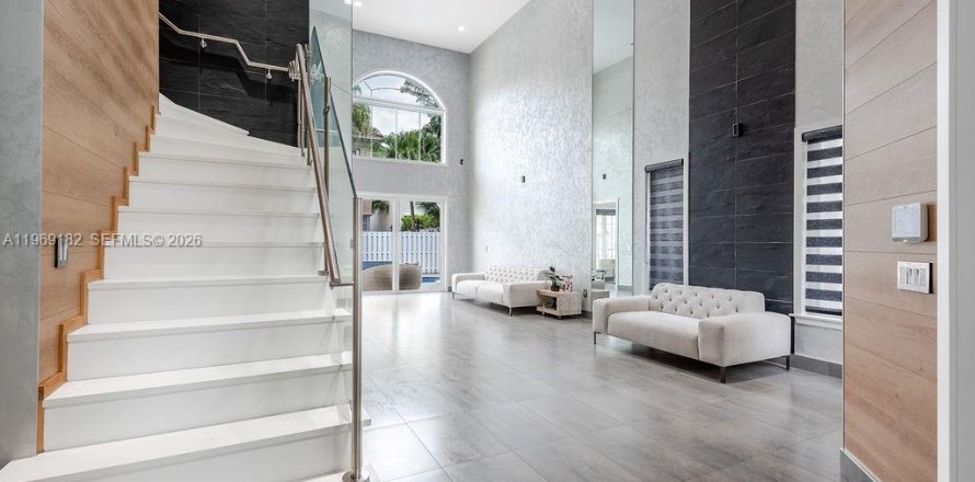 Casa en Sunny Isles Beach, Florida 4 dormitorios, 218.6 m2 № 2030020