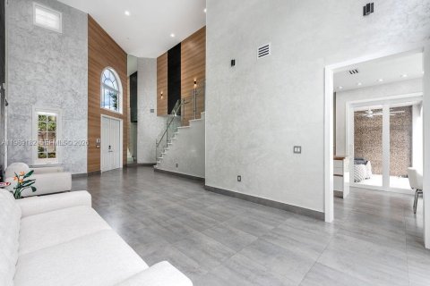 Casa en alquiler en Sunny Isles Beach, Florida, 4 dormitorios, 218.6 m2 № 2030020 - foto 7