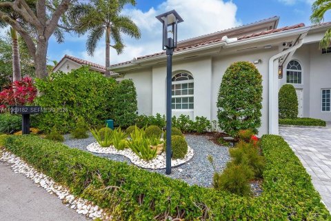 Casa en alquiler en Sunny Isles Beach, Florida, 4 dormitorios, 218.6 m2 № 2030020 - foto 4