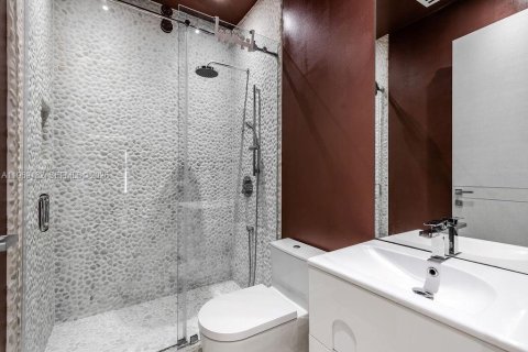 Casa en alquiler en Sunny Isles Beach, Florida, 4 dormitorios, 218.6 m2 № 2030020 - foto 16