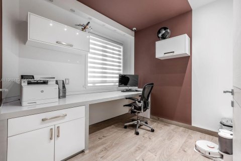 Casa en alquiler en Sunny Isles Beach, Florida, 4 dormitorios, 218.6 m2 № 2030020 - foto 17