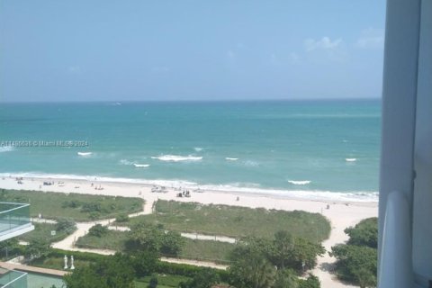 Copropriété à louer à Surfside, Floride: 2 chambres, 118.64 m2 № 1946519 - photo 21