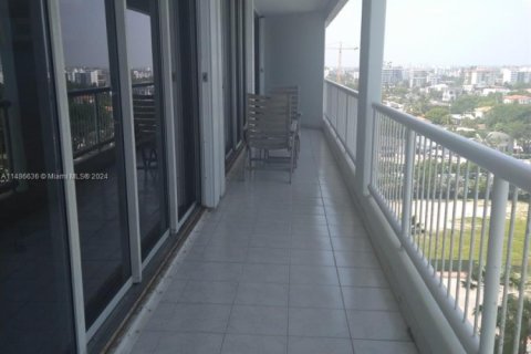 Copropriété à louer à Surfside, Floride: 2 chambres, 118.64 m2 № 1946519 - photo 20
