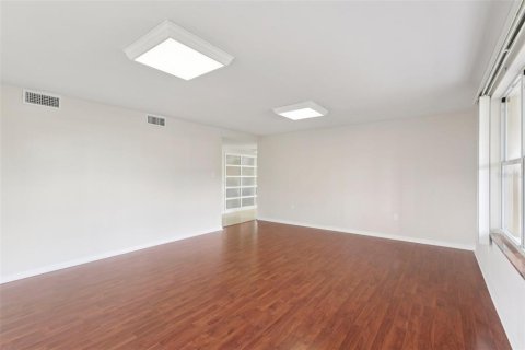 Villa ou maison à vendre à Belleair Beach, Floride: 3 chambres, 222.97 m2 № 1916173 - photo 11