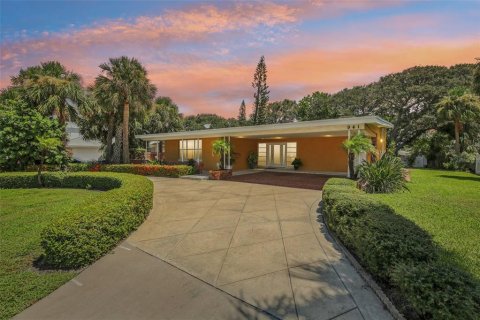 Villa ou maison à vendre à Belleair Beach, Floride: 3 chambres, 222.97 m2 № 1916173 - photo 1