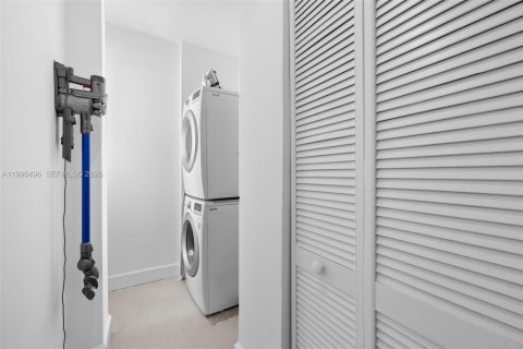 Touwnhouse à vendre à Fort Lauderdale, Floride: 3 chambres, 186.27 m2 № 2057908 - photo 8