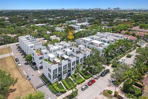 Touwnhouse à vendre à Fort Lauderdale, Floride: 3 chambres, 186.27 m2 № 2057908 - photo 19