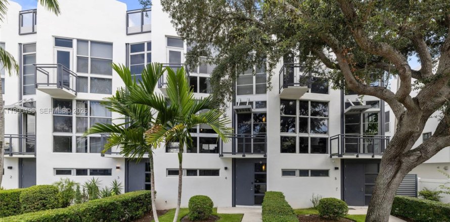 Touwnhouse à Fort Lauderdale, Floride 3 chambres, 186.27 m2 № 2057908