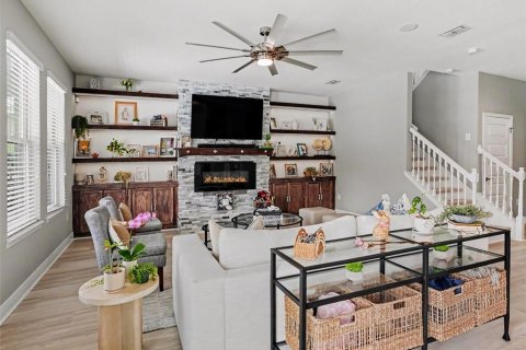 House in Winter Garden, Florida 4 bedrooms, 263.84 sq.m. № 2231636 - photo 7