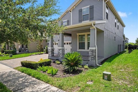 House in Winter Garden, Florida 4 bedrooms, 263.84 sq.m. № 2231636 - photo 3