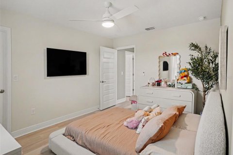 House in Winter Garden, Florida 4 bedrooms, 263.84 sq.m. № 2231636 - photo 28