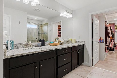 House in Winter Garden, Florida 4 bedrooms, 263.84 sq.m. № 2231636 - photo 18