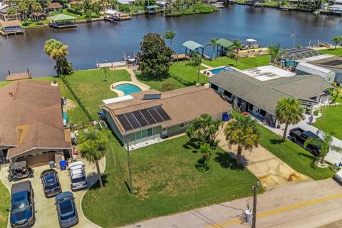 House in Ormond Beach, Florida 3 bedrooms, 156.73 sq.m. № 2238185 - photo 29