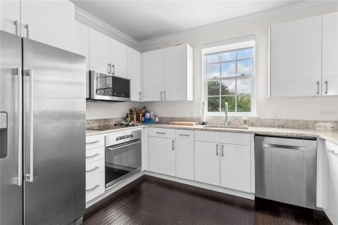 Adosado en venta en Kissimmee, Florida, 3 dormitorios, 194.26 m2 № 1910086 - foto 15