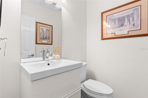 Adosado en venta en Kissimmee, Florida, 3 dormitorios, 194.26 m2 № 1910086 - foto 17